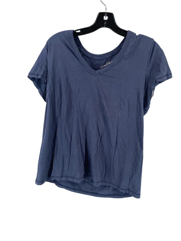 Top Short Sleeve By Universal Thread In Blue, Size: M